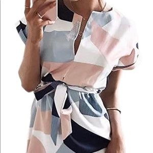 Size M V-Neck Midi Belted Dress